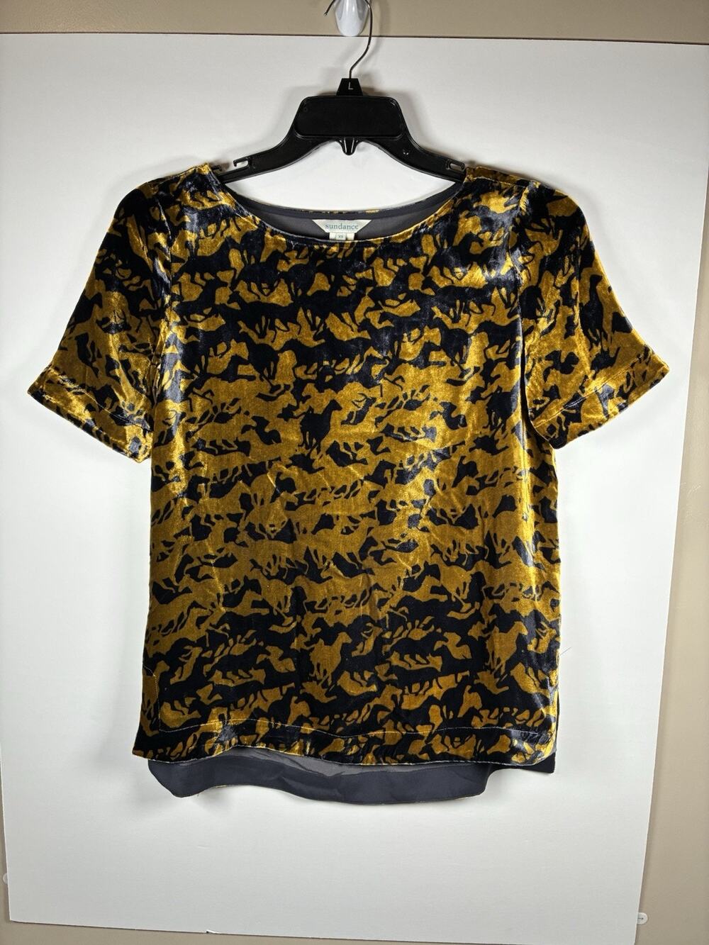 Sundance XS Velvet Horse Print Silk Blend Top Mustard Navy Boho Academia Indie